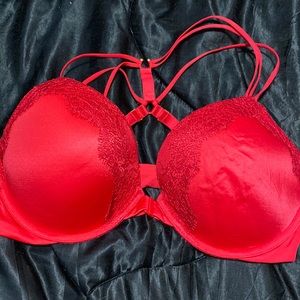 Victoria’s Secret push up bra